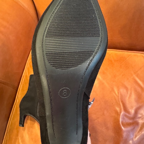 🆕 NWT Black faux suede kitten heel boots - Picture 7 of 10